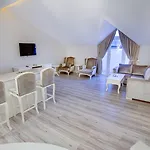 Pinehill & Oludeniz