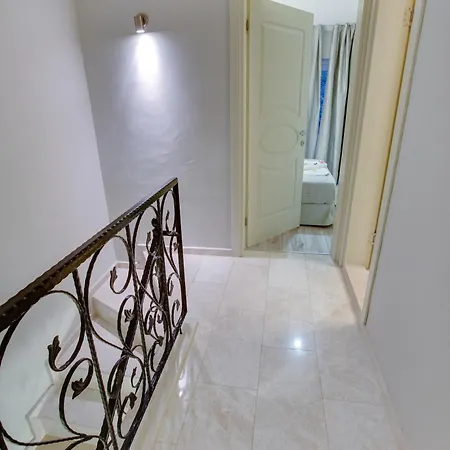 Pinehill Hotel&suites 3*