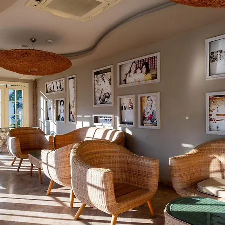 Pinehill Hotel&suites Hotel