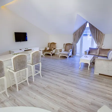 Pinehill Hotel&suites Ölüdeniz