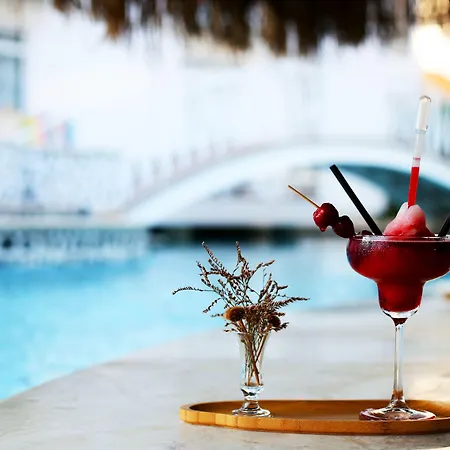 Pinehill Hotel&suites