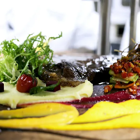 Hotel Pinehill Hotel&suites 3*