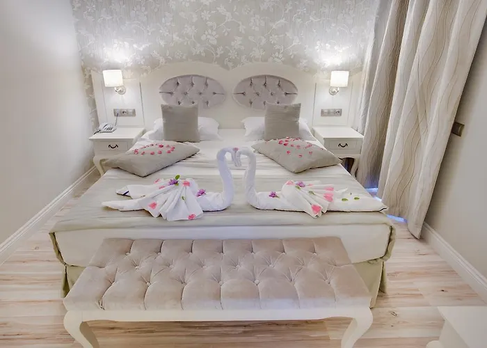 Hotell Pinehill Hotel&suites Öludeniz