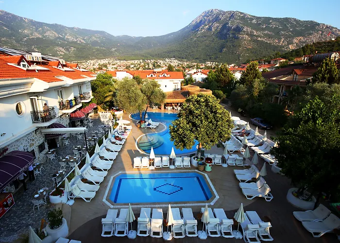 Pinehill Hotel&suites Hotell 3*