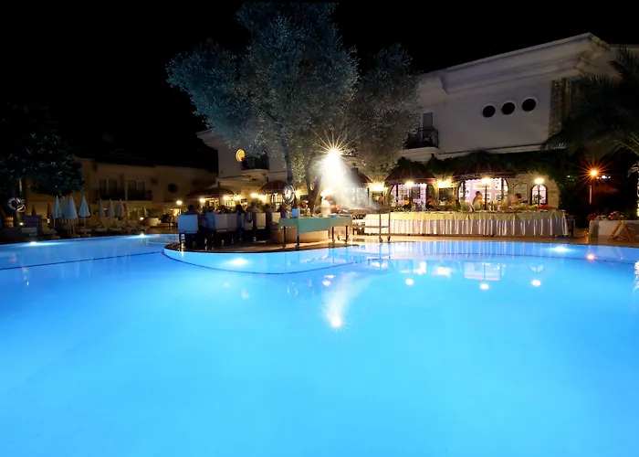 Hotell Pinehill Hotel&suites Öludeniz