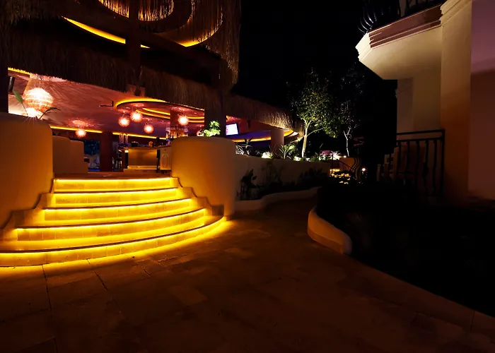Hotell Pinehill Hotel&suites Öludeniz