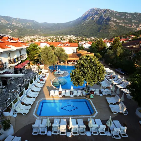 Pinehill Hotel&suites Hotel 3*