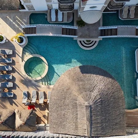 Pinehill Hotel&suites 3* Öludeniz