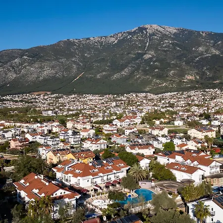 Pinehill Hotel&suites Hotell