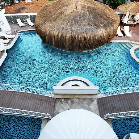 Pinehill Hotel&suites Hotel 3*