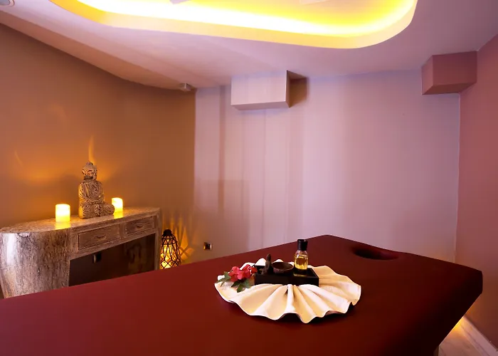 Pinehill Hotel&suites 3* Öludeniz