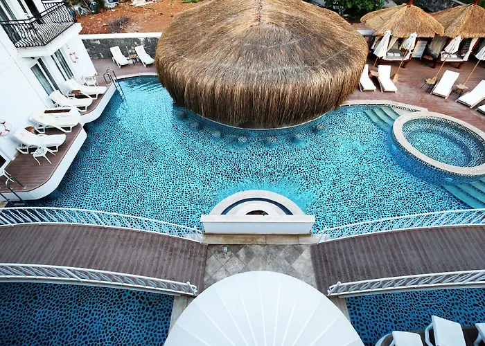 Pinehill Hotel&suites Hotell 3*