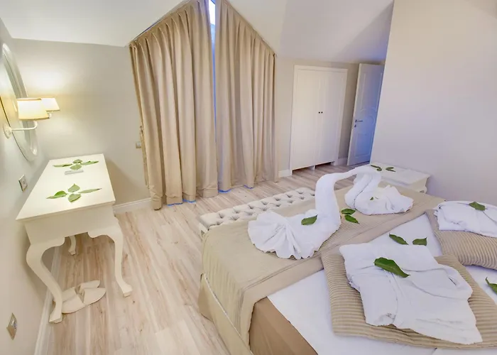 Pinehill Hotel&suites Hotell