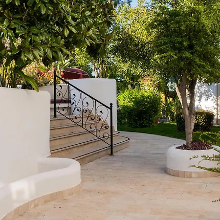 بينيل هوتل&سويتس فندق 3*