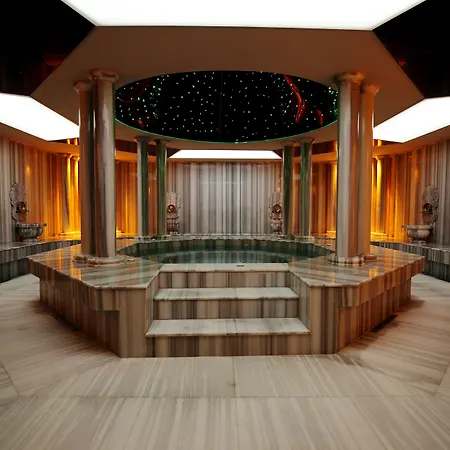 بينيل هوتل&سويتس فندق 3*